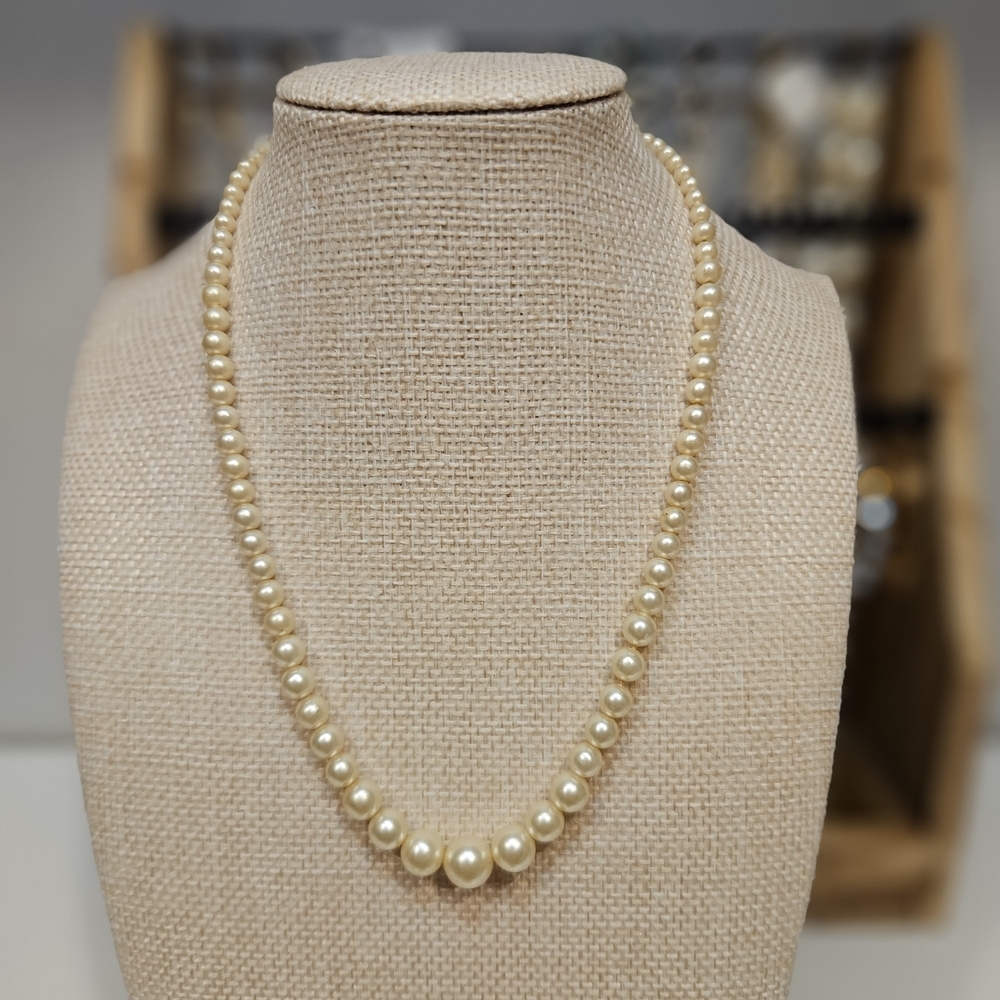Elegant Cream Faux Pearl Necklace Classic Timeless Simple Women's Jewelry Fancy
